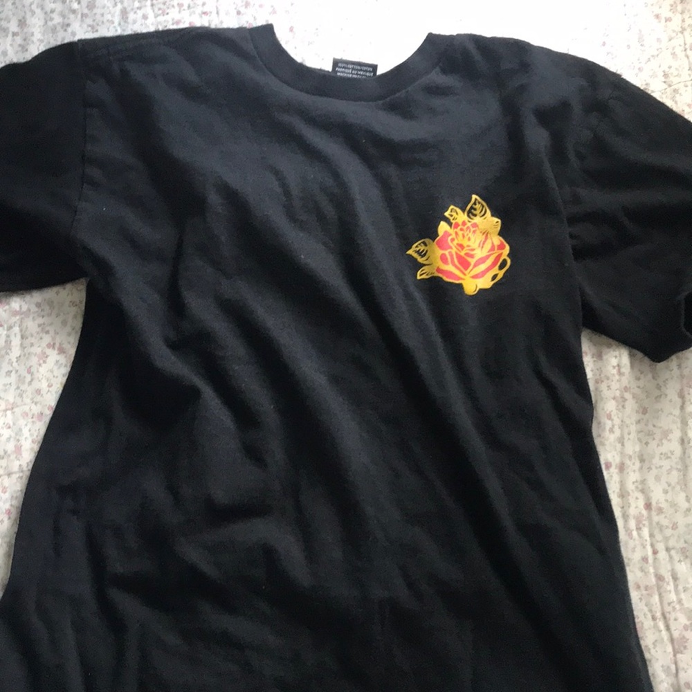 Obey shirt